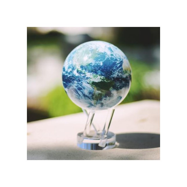 Globe Terrestre avec Nuages