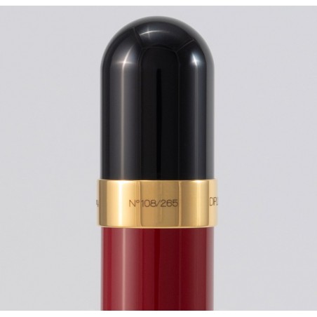 DIPLOMAT XO Laqué vermillon